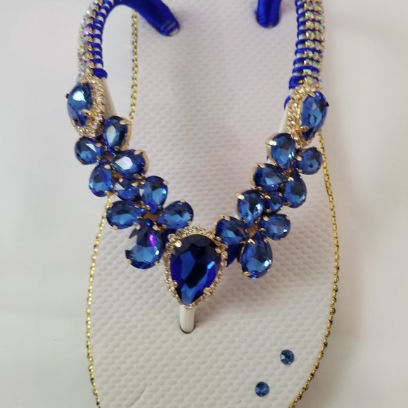 Luxury flip flops with crystals and rhinestones..White and Blue - Picture 2 of 16